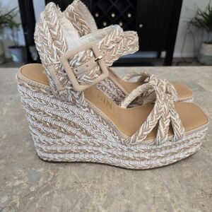 Gianni Bini Santi woven beaded strappy wedge platform sandals.  Size 9.5